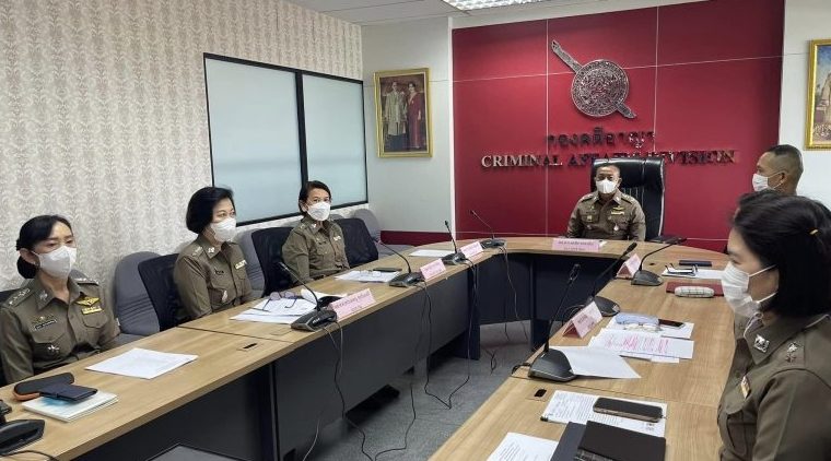 วันนี้ ๒๑ พ.ย.๖๕ เวลา ๑๓.๐๐ น.พ.ต.อ.หญิงบุษกร สุนทรสถิตพิมล รอง ผบก.กม. และพ.ต.อ.หญิงอรทัย จิตภักดี ผกก.ฝอ.กม. เป็นผู้แทนกม. เข้าร่วมประชุมพิจารณาคัดเลือกข้าราชการตำรวจตามโครงการ “ทำดี มีรางวัล” ประจำเดือน พฤศจิกายน ๒๕๖๕ ณ ห้องประชุม คด ชั้น ๑๔ อาคาร