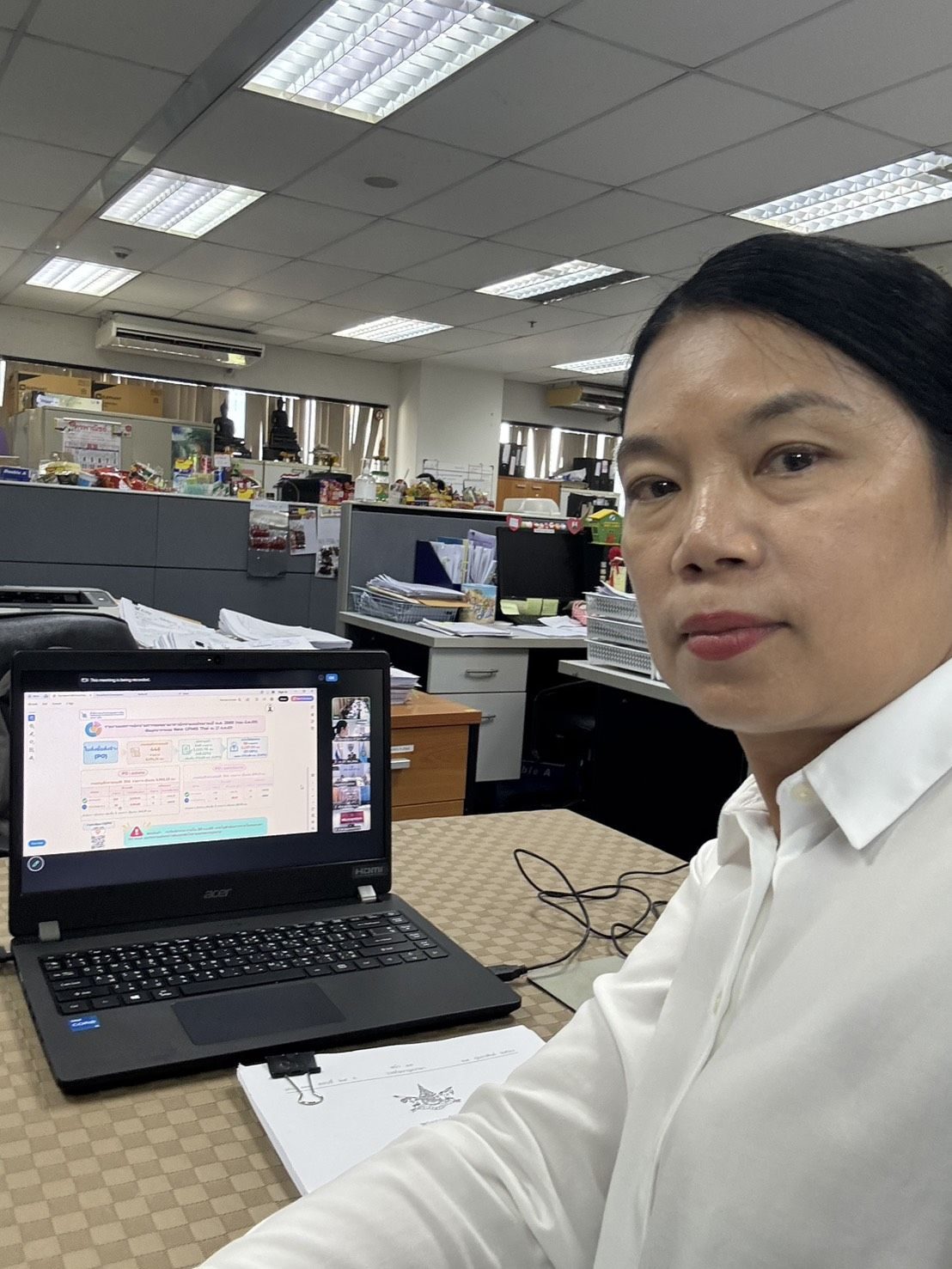 วันนี้ (26 ส.ค.69) เวลา 10.30 น. พ.ต.อ.หญิง ยุพดี  โถน้อย รอง ผบก.กม. เข้าร่วมประชุมคณะทำงานขับเคลื่อนและติดตามการจัดซื้อจัดจ้าง และบริหารพัสดุภาครัฐ ของ ตร. ครั้งที่ 33/2569